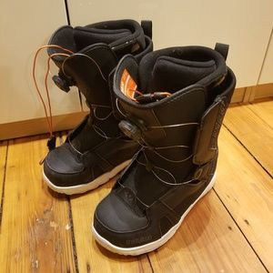 Snowboard Boots - “Thirty-two”